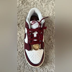 Women’s Nike size 7